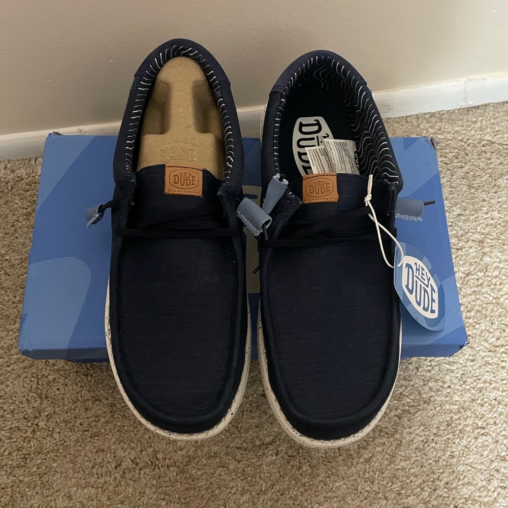 Hey Dude Dark Blue Wally